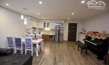 Cho thuê căn 2PN DT 77m2 ở CC Liễu Giai Tower giá chỉ 15 triệu/tháng